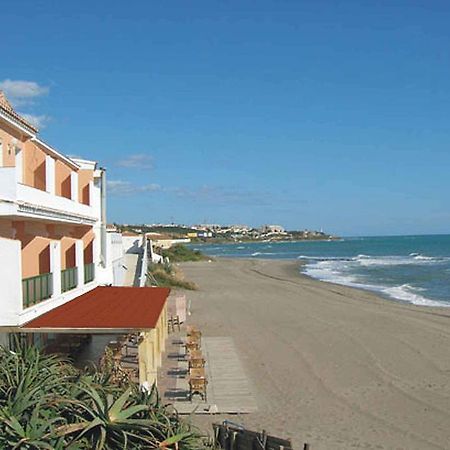 Apartamentos La Dorada La Cala De Mijas Oda fotoğraf