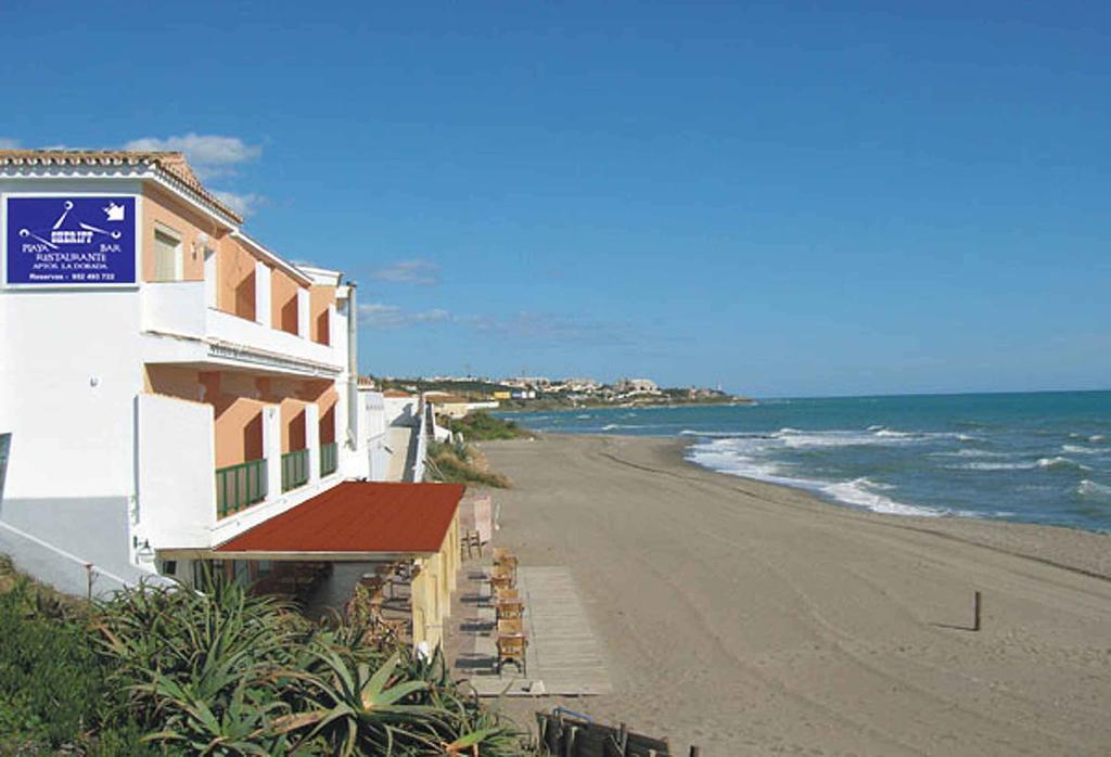 Apartamentos La Dorada La Cala De Mijas Oda fotoğraf